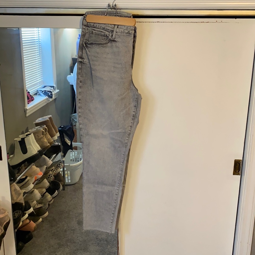 Gray Old Navy high rise O.G. straight jeans 16 Tall NWT